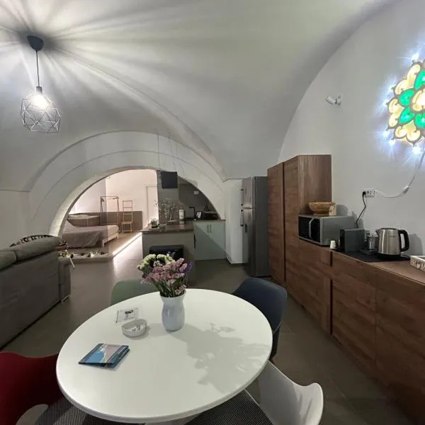 Archome Luxury Apartment, מלון בברינדיזי