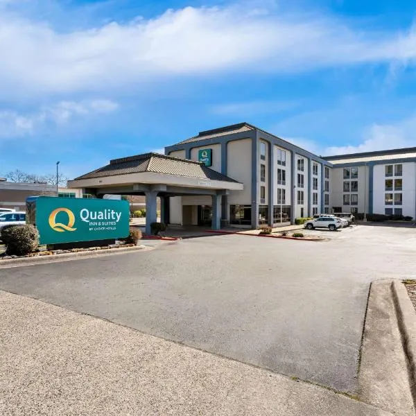 Quality Inn & Suites North Little Rock, ξενοδοχείο σε North Little Rock