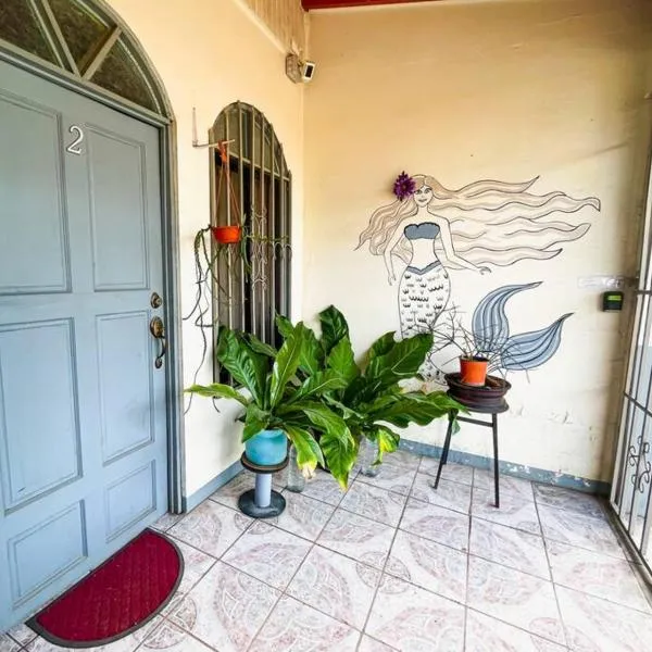 Escape to Pier Sands Casita#2- Close to the Beach., hotel v destinaci Puntarenas