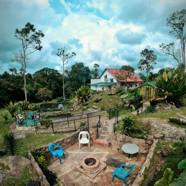 Villa tata Granja autosostenible, hotel em Sasaima