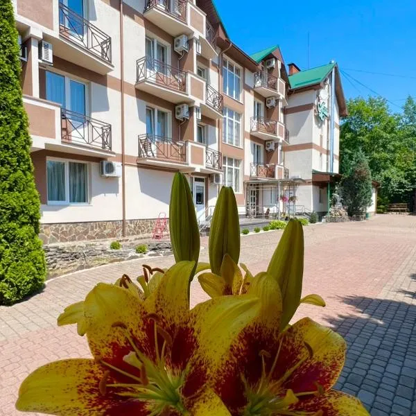 Lileya Hotel, hotel in Polyana