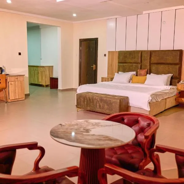 Bosanic Hotel, hotel di Benin City