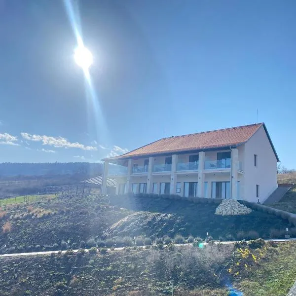 Angyal Villa – hotel w mieście Rátka