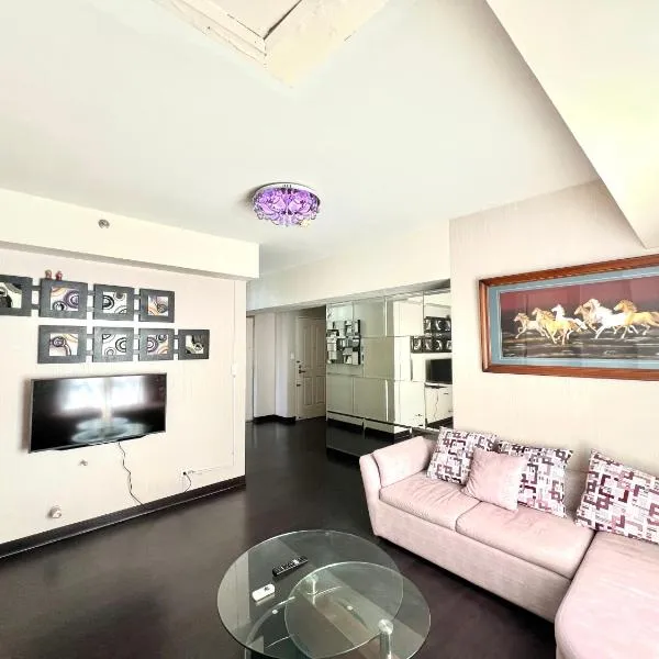 Huge 2BR Condo in IT Park Cebu, hotel in Cebu City