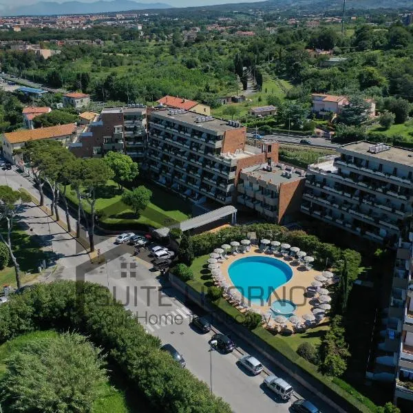 Home Away Livorno - Suite Livorno Holiday Home Group، فندق في Parrana San Giusto