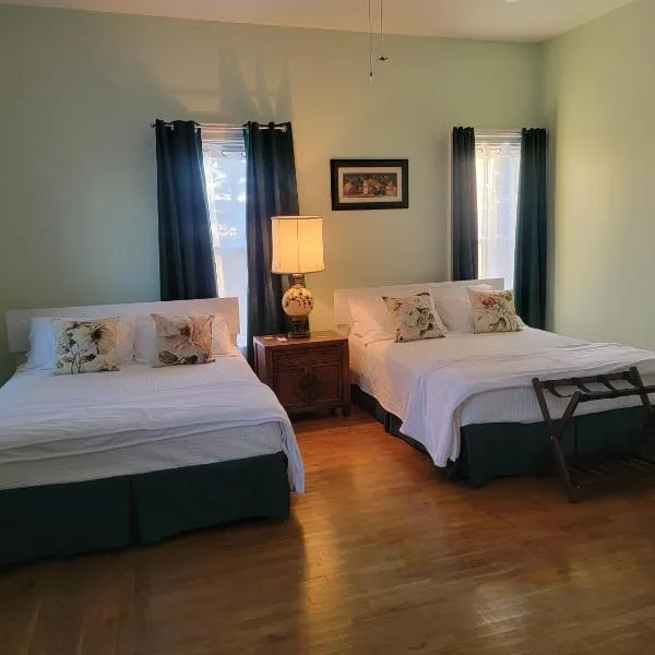 Josephine's Bed & Breakfast, hotel v destinaci Titusville