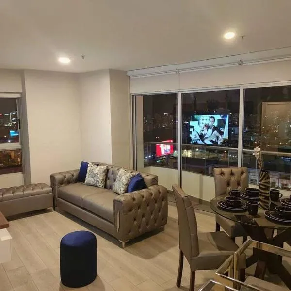 Met Moderno Departamento、リマのホテル