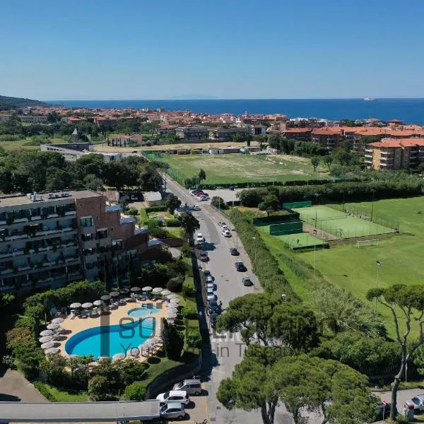 Suites Marilia Apartments Pool Side - Suite Livorno Holiday Home Group, hotel a Livorno
