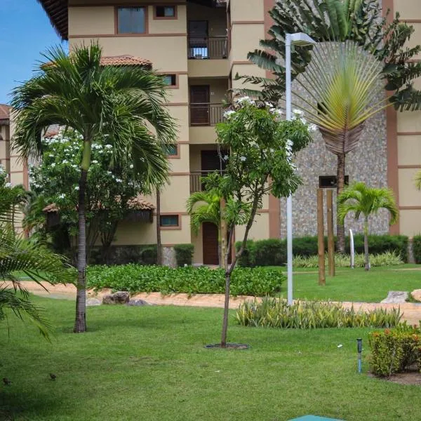 Bangalô Cobertura 4 suítes capacidade 14 pessoas, hotel in Aquiraz