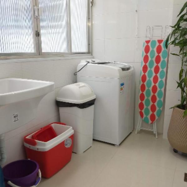 Apt Guarujá Enseada lado praia FAN 1 dorm Tv Netflix Wi-Fi Ar até 5 pessoas - Foto 2