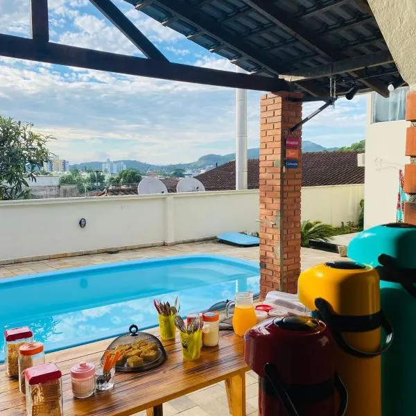 Mandallah Hostel, hotel en Joinville