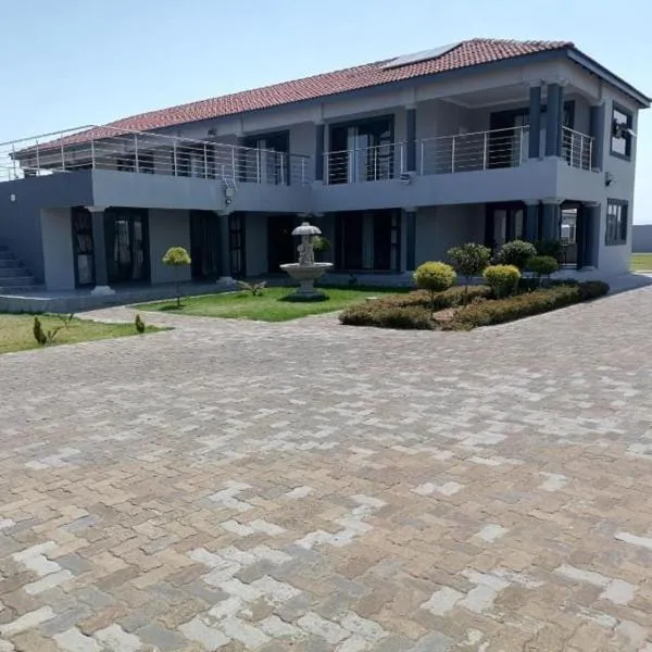 Dudsk Enyonini, hotel in Newcastle