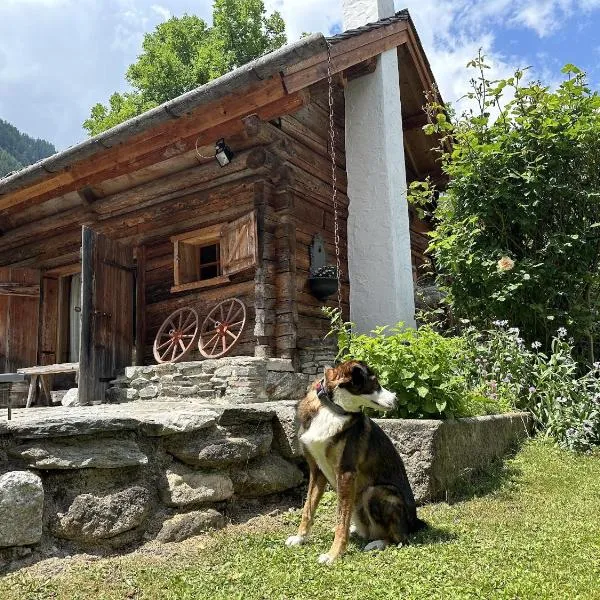 Romantikchalet, hotel din Flattach