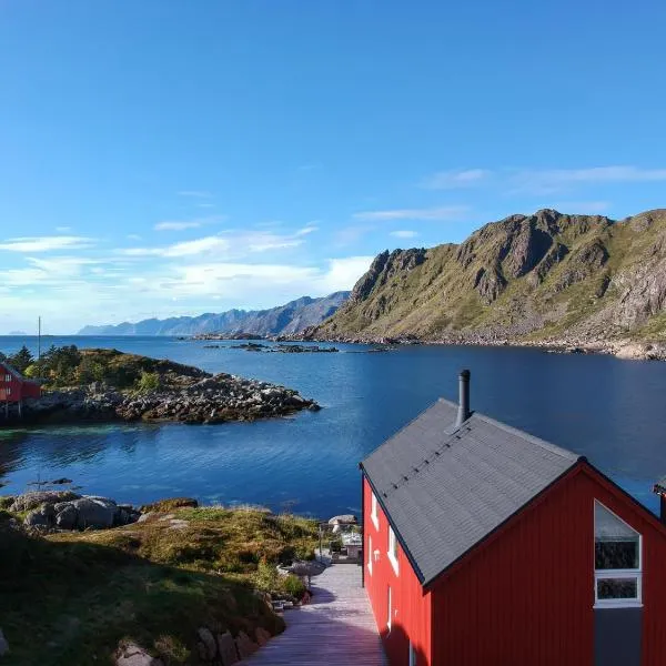 Cabin in Lofoten with spectacular view, hotelli kohteessa Ballstad