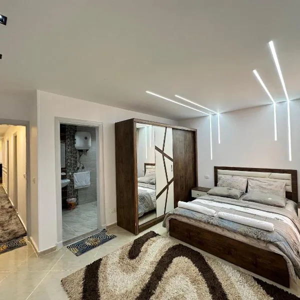 Luxury apartment in Sheikh Zayed City, hotel v destinaci Sheikh Zayed