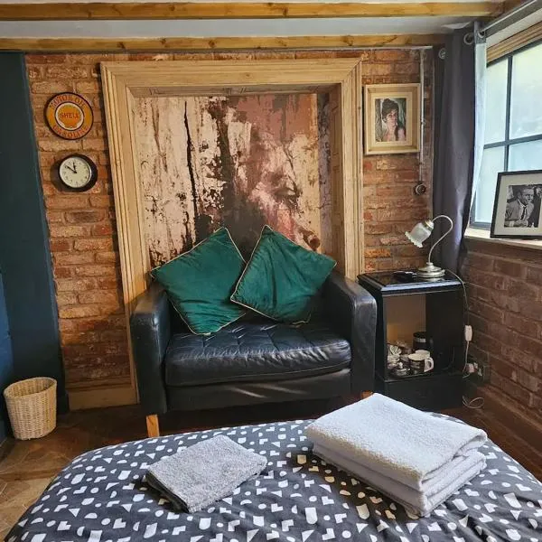 City Centre Stylish Hideaway, hotel v destinaci Exeter