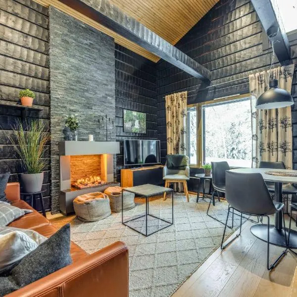 Holiday Apartments Halla-Ukko 3, hotel u gradu Komula