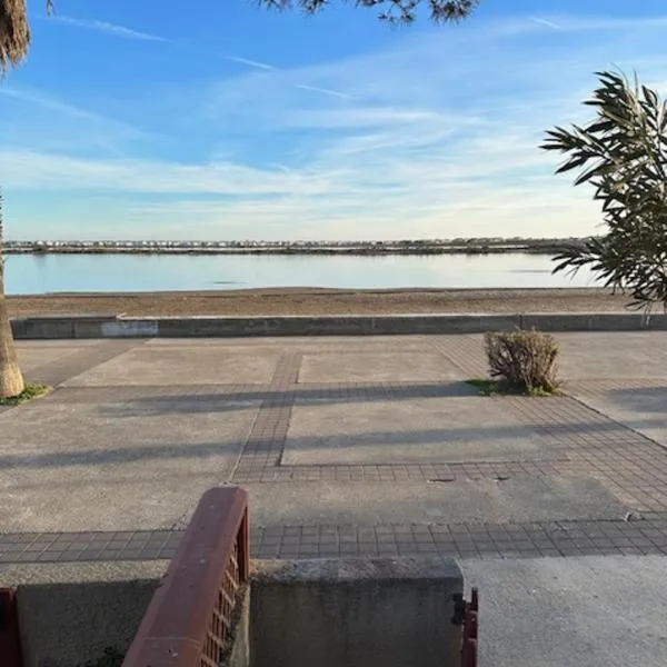 VILLA DU PIN, hotel in Gruissan