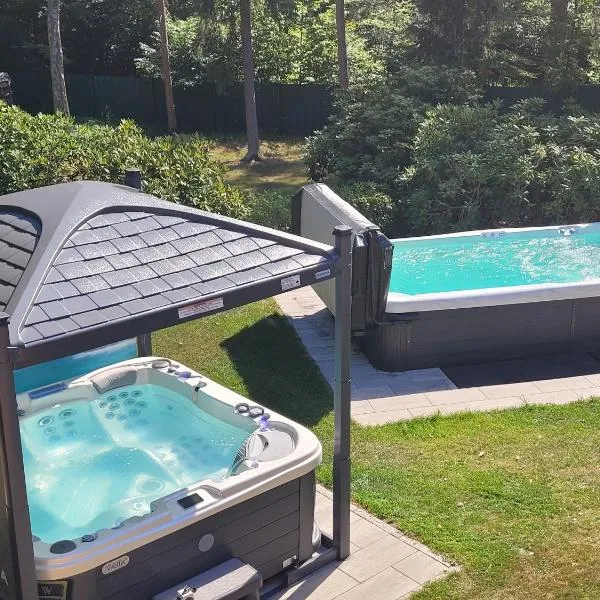 Royal Whirlpool Suites Lüneburger Heide, hotel v destinaci Rehlingen