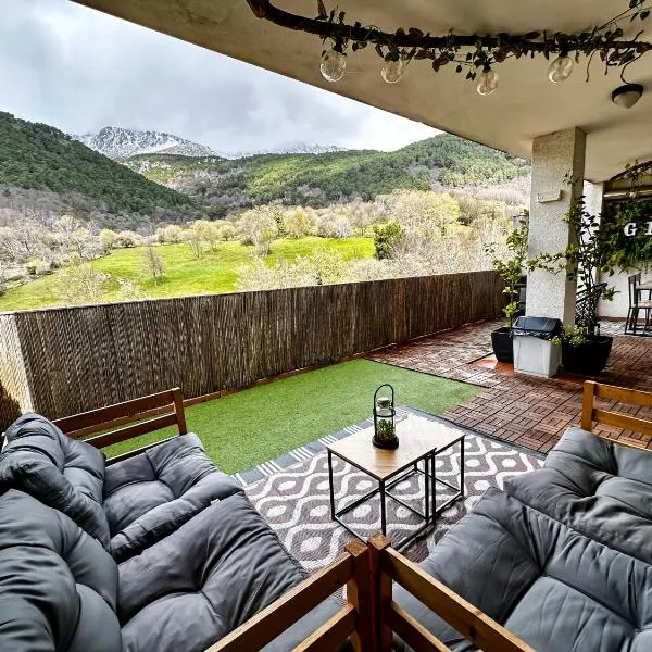 Gredos Starlight House, hotel in Mijares