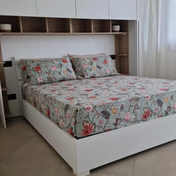 La casa del sole a 50 m dal mare, hôtel à Lido di Camaiore