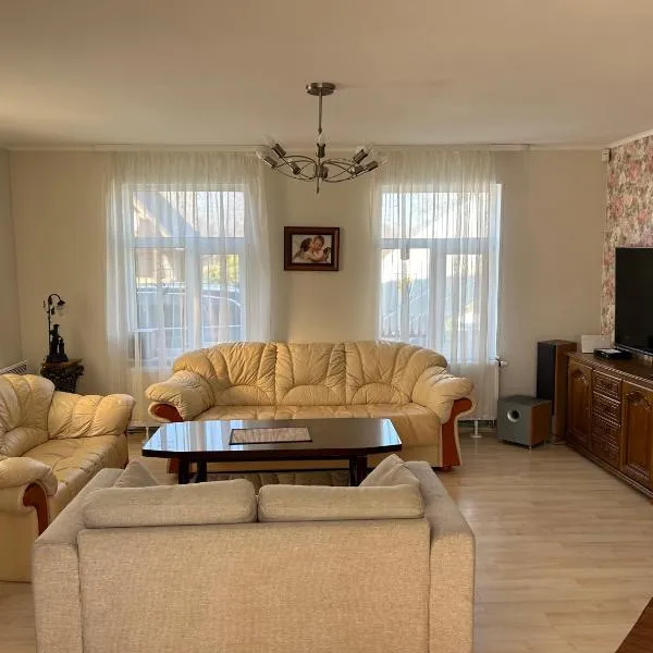 Rähni Guesthouse Lake Peipsi, hotel din Vilusi