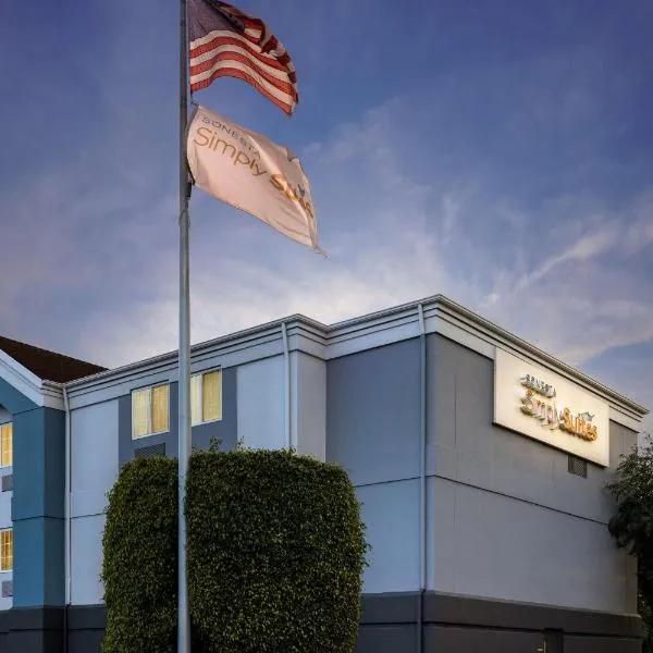 Sonesta Simply Suites Irvine East Foothill, hotel di Lake Forest