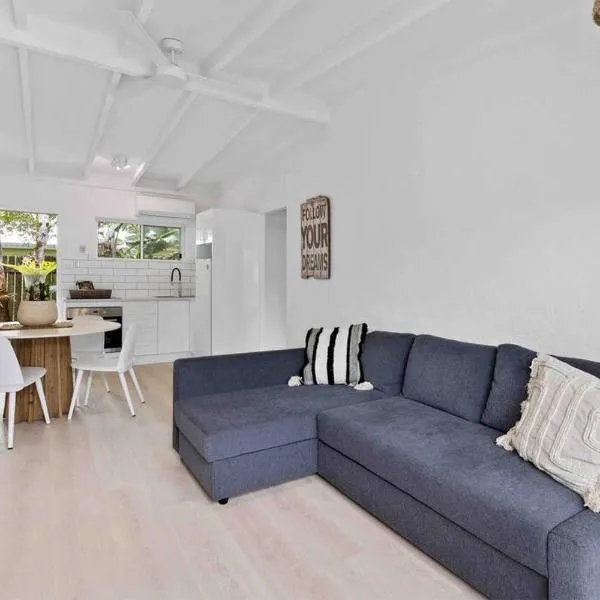 PA2 Stunning Sunshine Beach apt Pets welcome, hotel v destinaci Sunshine Beach