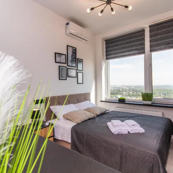 Апартаменти MYFREEDOM поблизу метро Теремки, hotel in Kyiv