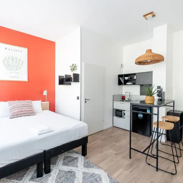 ECLA Paris Massy Palaiseau – hotel w mieście Palaiseau