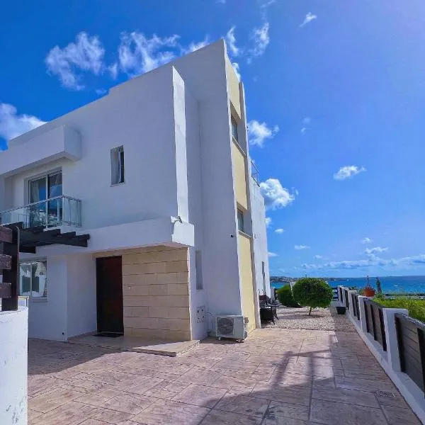 3 Bedroom Coral Bay Panorama Seaview Villa Pool, hotel en Bahía de Coral