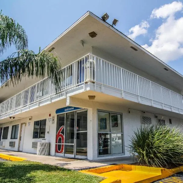 Motel 6-Jacksonville, FL - Orange Park, hotel i Jacksonville