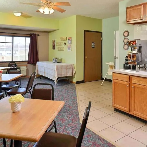 Sauk River Inn & Suites, a Travelodge by Wyndham, hotel in Sauk Centre