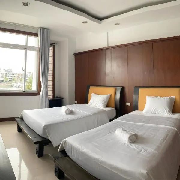 SOCHU HOUSE- Tuần Châu Homestay & Coffee, hotel v destinaci Ha Long