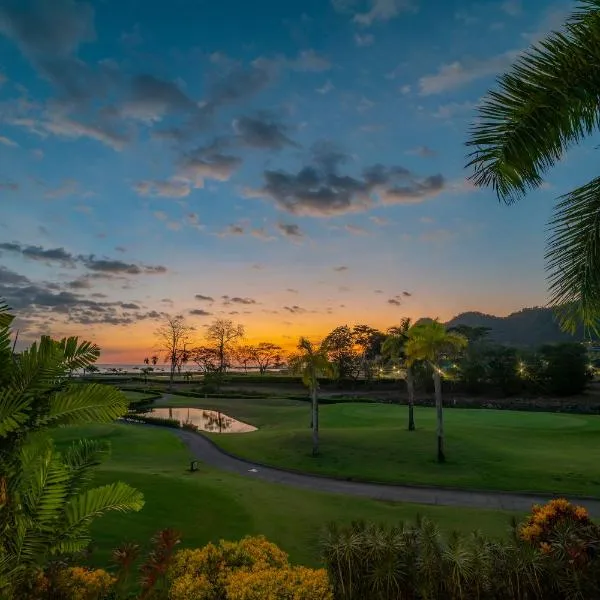 Ocean View Del Mar 1G by Stay in CR, hotel in Herradura