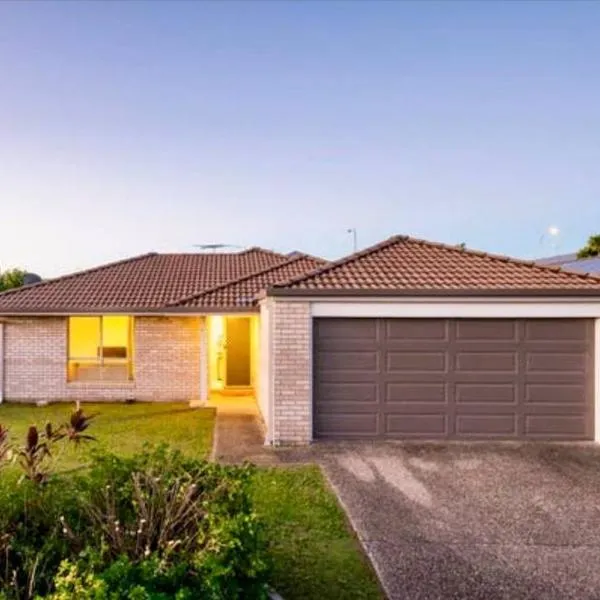 4 bedroom Entire house in Drewvale., hotell i Browns Plains
