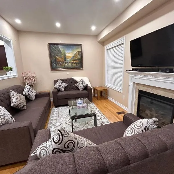 Avid vacation palace in Castlemore , Brampton, hotel in Brampton