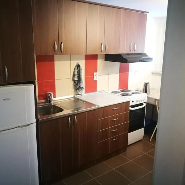 Cozy apartment for short term rent., hotel v destinaci Káty