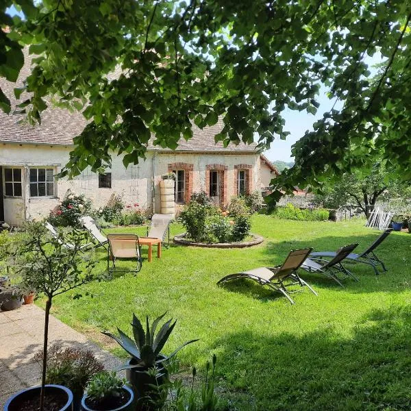 Le Presbytère des Renards, hotel v destinaci Magnac-Laval