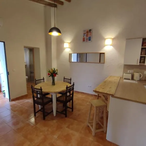The Loft Pinoso, hotel v destinaci Pinoso