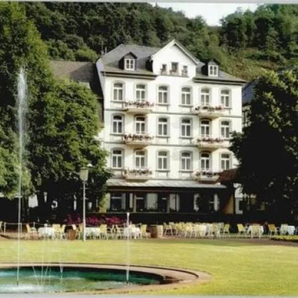 Vintagehotel Adler, hotel di Gillenbeuren