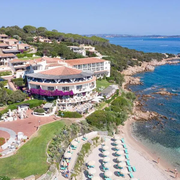 Club Hotel Baja Sardinia, хотел в Бая Сардиния