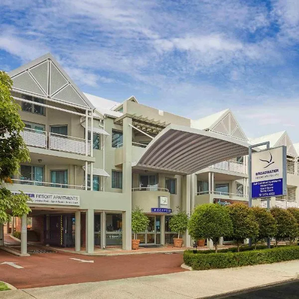 Broadwater Resort Como, hotel in Canning Vale