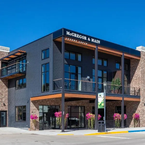 McGregor & Main - Luxury Lofts, hotel in Hill City