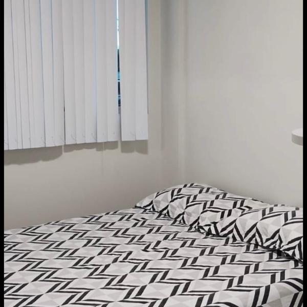 Apto para até 4 pessoas,com Wi-Fi,ótima localização, área de lazer com conveniência e piscina para criança - Foto 2