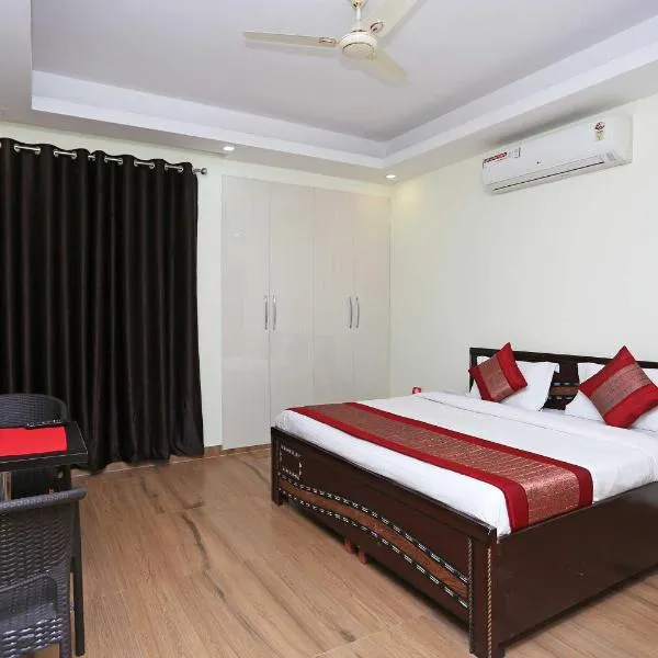 OYO Flagship Maira Homes, hotel en Faridabad