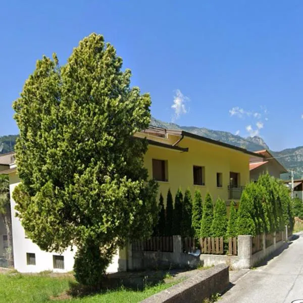Sunflower Apartment, hotel en Belluno