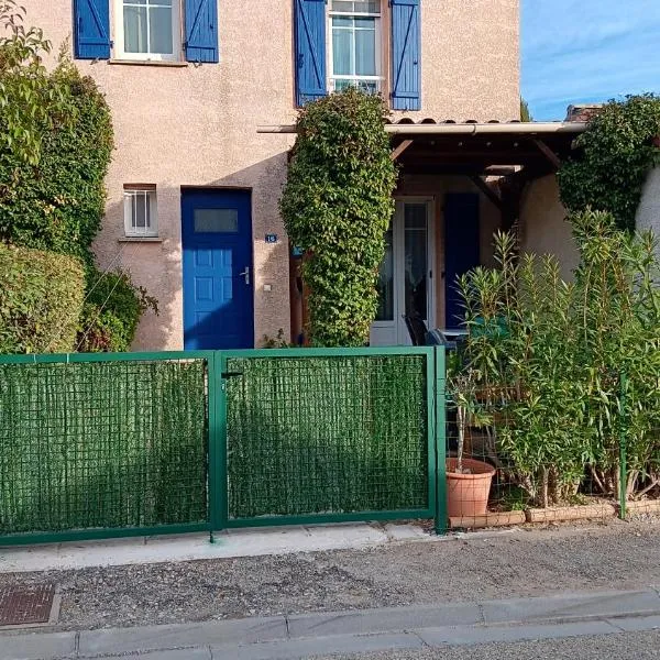 Maison de vacances à quelques pas des remparts, hotel v destinaci Aigues-Mortes