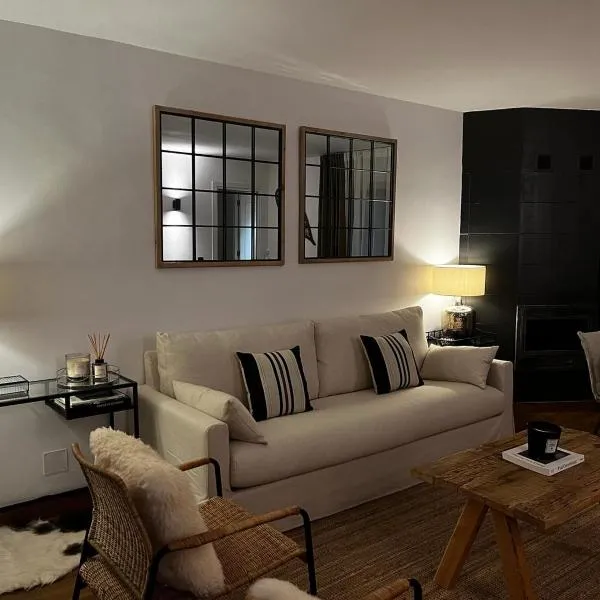 Apartamento LOS CORZOS - LA PINILLA โรงแรมในกัมปีโญ เด รานัส