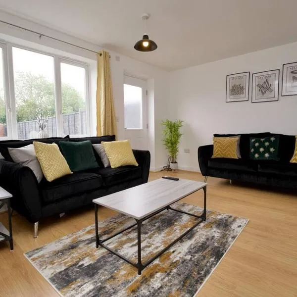 Highley's Nest - Fully Furnished Gem, Free Private Parking, Sky TV & Netflix, hotell sihtkohas Coventry
